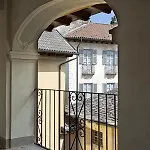 Palazzo Dei Leoni *
