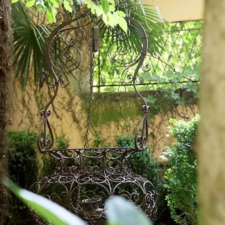 Palazzo Dei Leoni Vila *