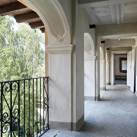 Palazzo Dei Leoni Ameno