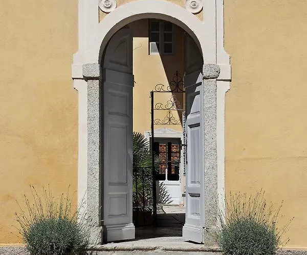 Palazzo Dei Leoni