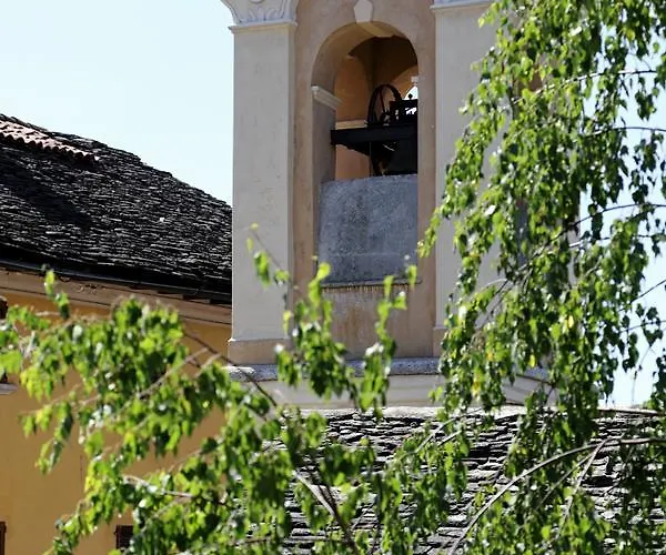 Palazzo Dei Leoni Ameno